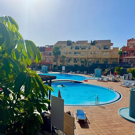 Apartment Prime Americas Getaway - With Huge Private Terrace & Pool Access Los Cristianos (Tenerife)