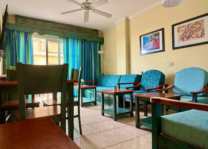 Prime Americas Getaway - With Huge Private Terrace & Pool Access Apartment Los Cristianos (Tenerife)